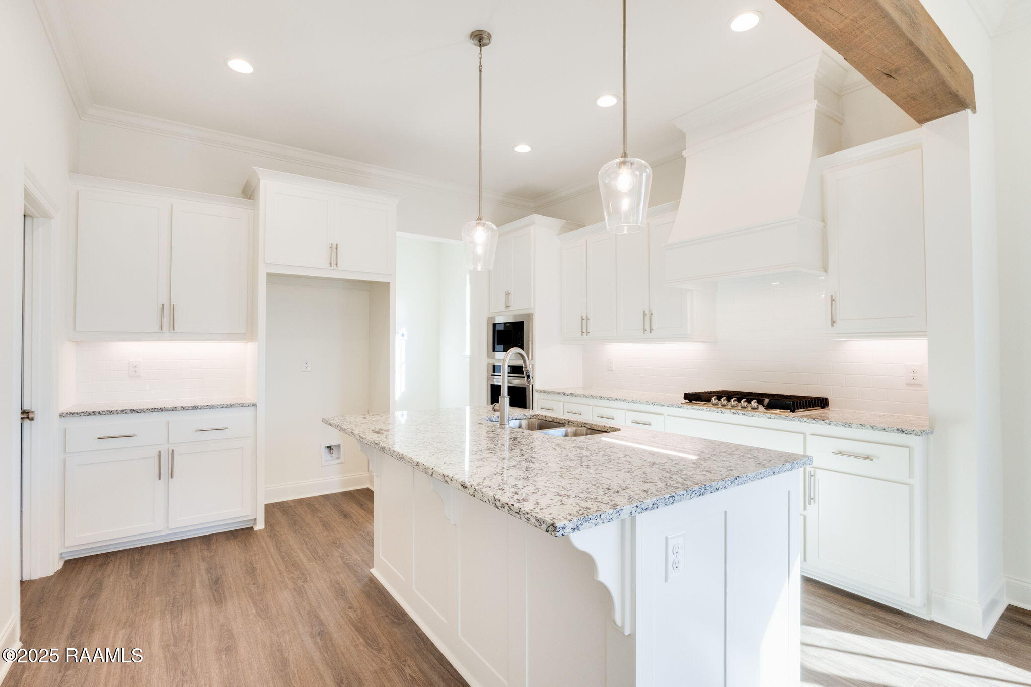 111 Appleton Lane Youngsville, LA 70592 - Photo 7 of 28 5-web-or-mls-111 Appleton Lane-5