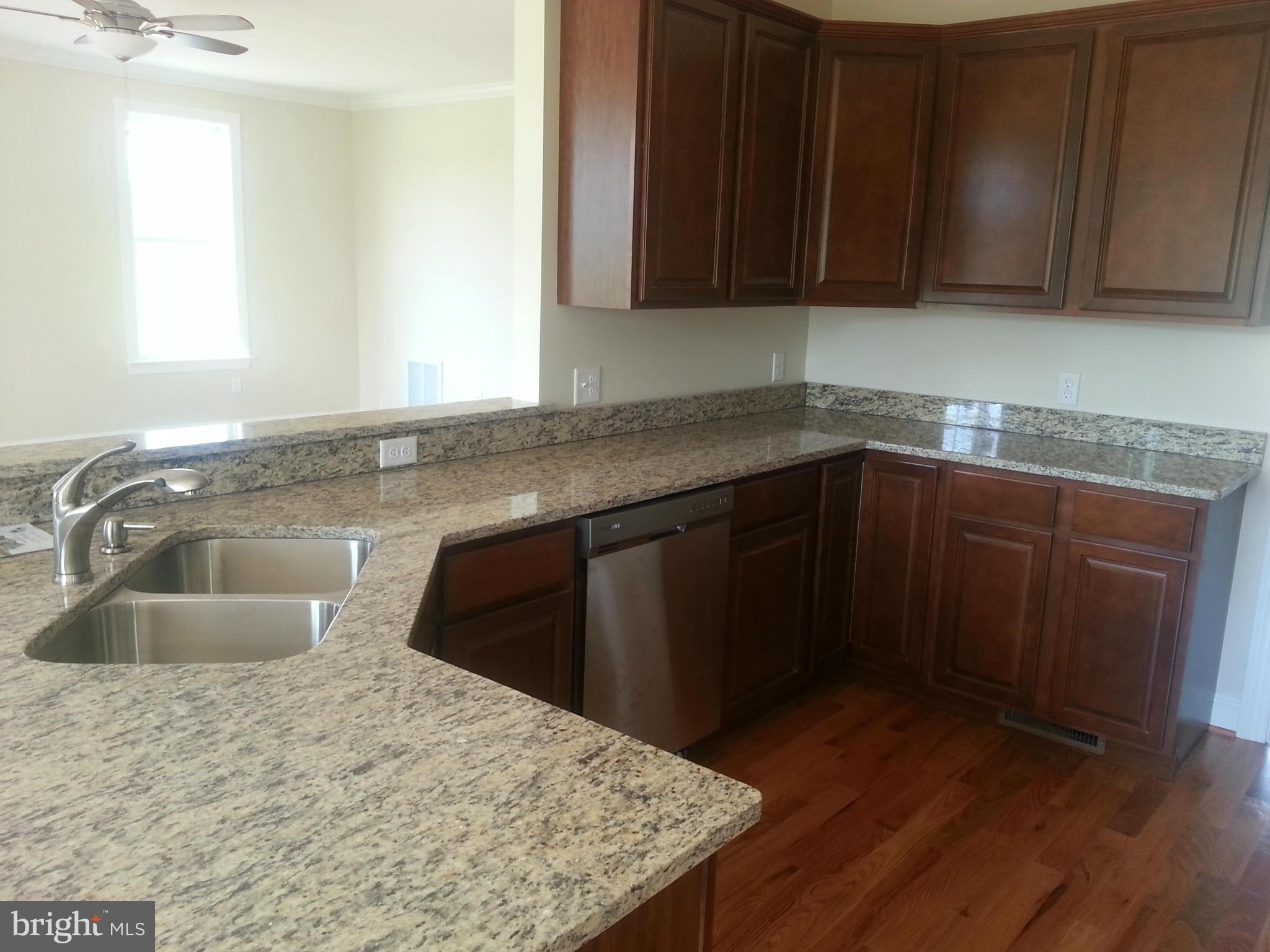 3203 Back Mountain Road Winchester, VA 22602 - Photo 8 of 30 Kitchen