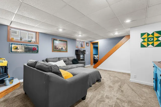 $235,000 | 308 1st Street Northeast, Hayfield, MN 55940