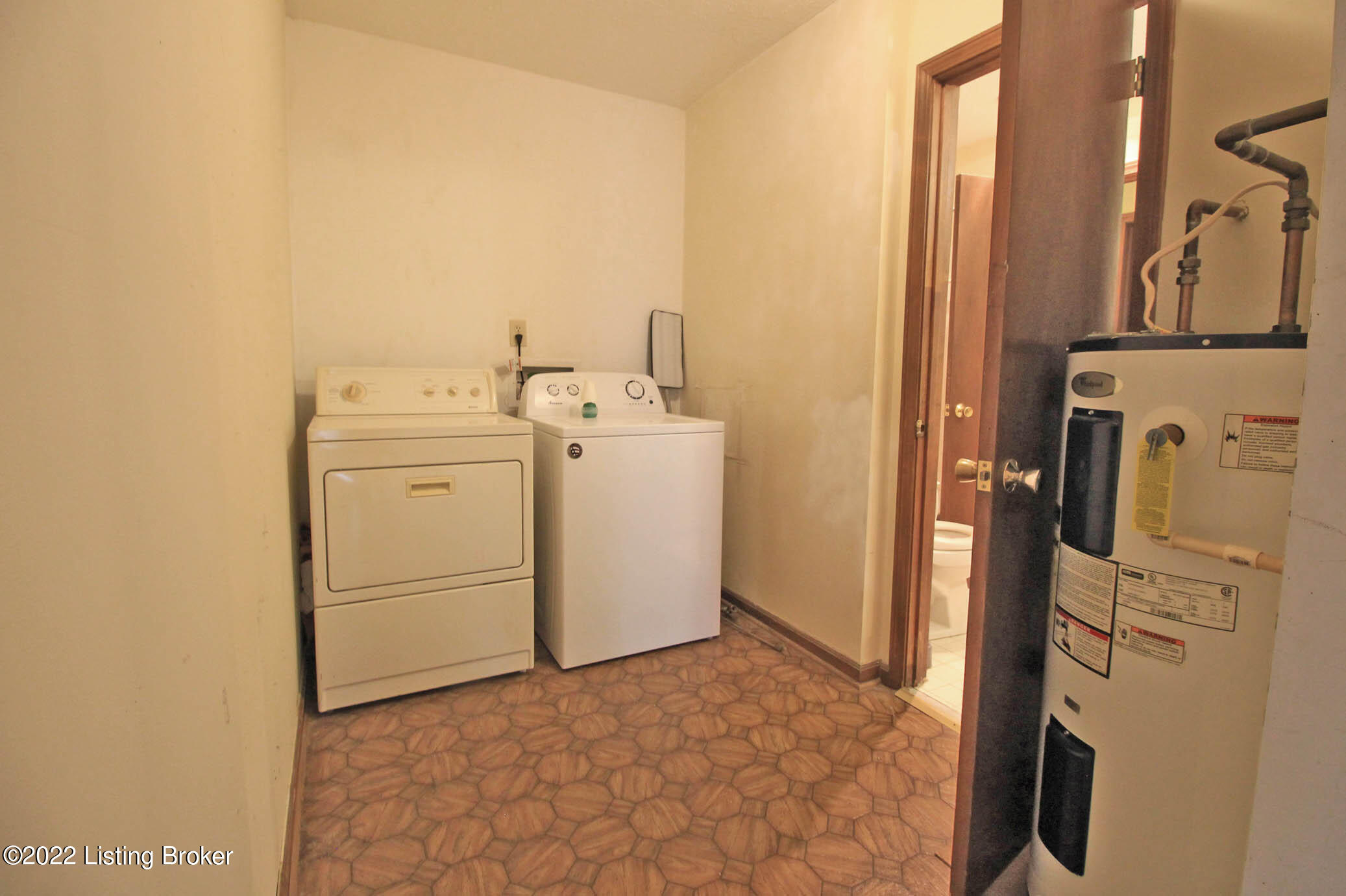 3092 Ballardsville Road Smithfield, KY 40068 - Photo 6 of 24 Laundry