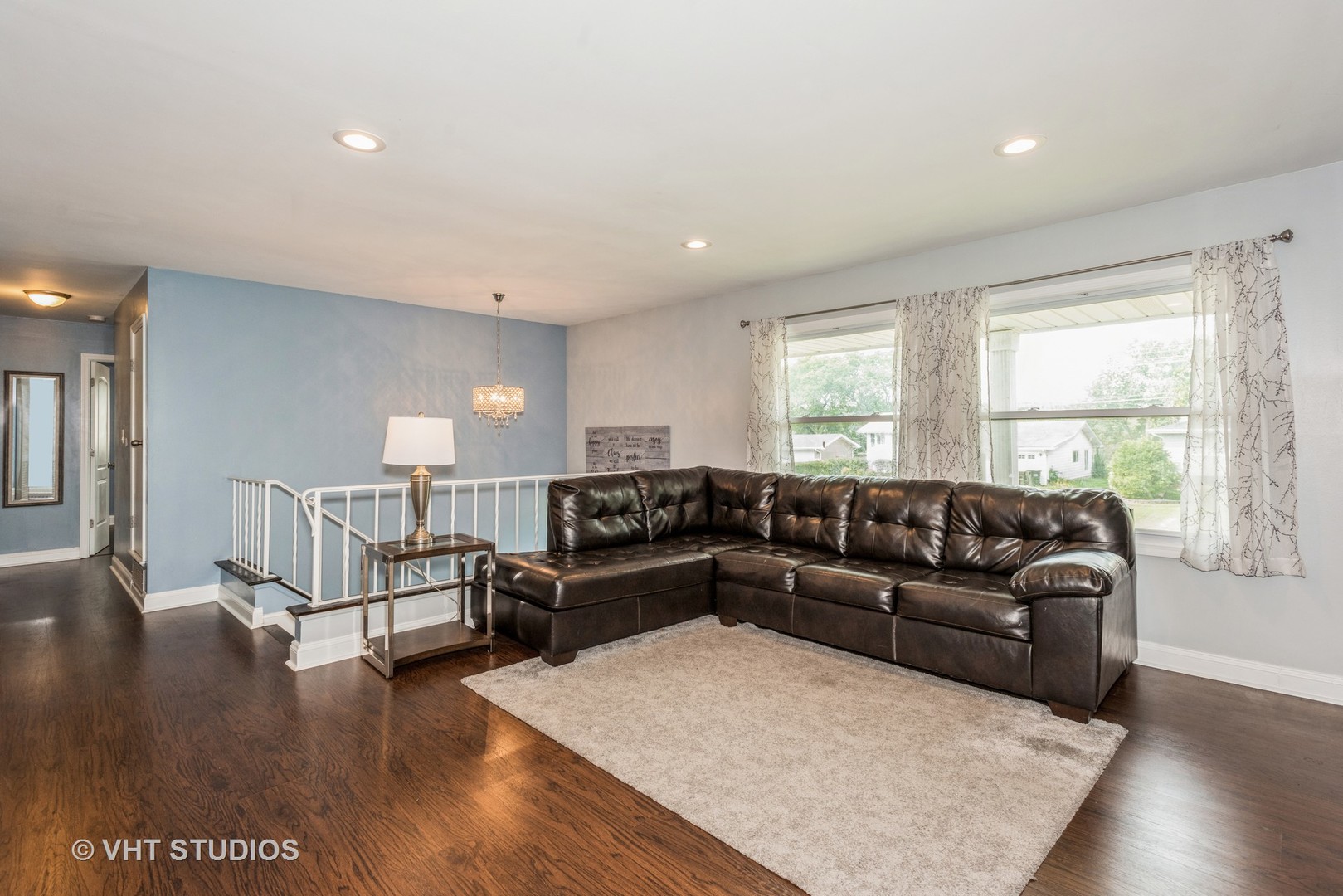 2S105 Valley Road Lombard, IL 60148 - Photo 4 of 34