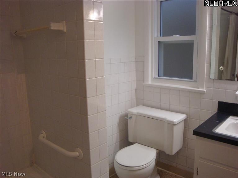 462 Miner Road Highland Heights, OH 44143 - Photo 15 of 23 BATH 1ST FLOOR