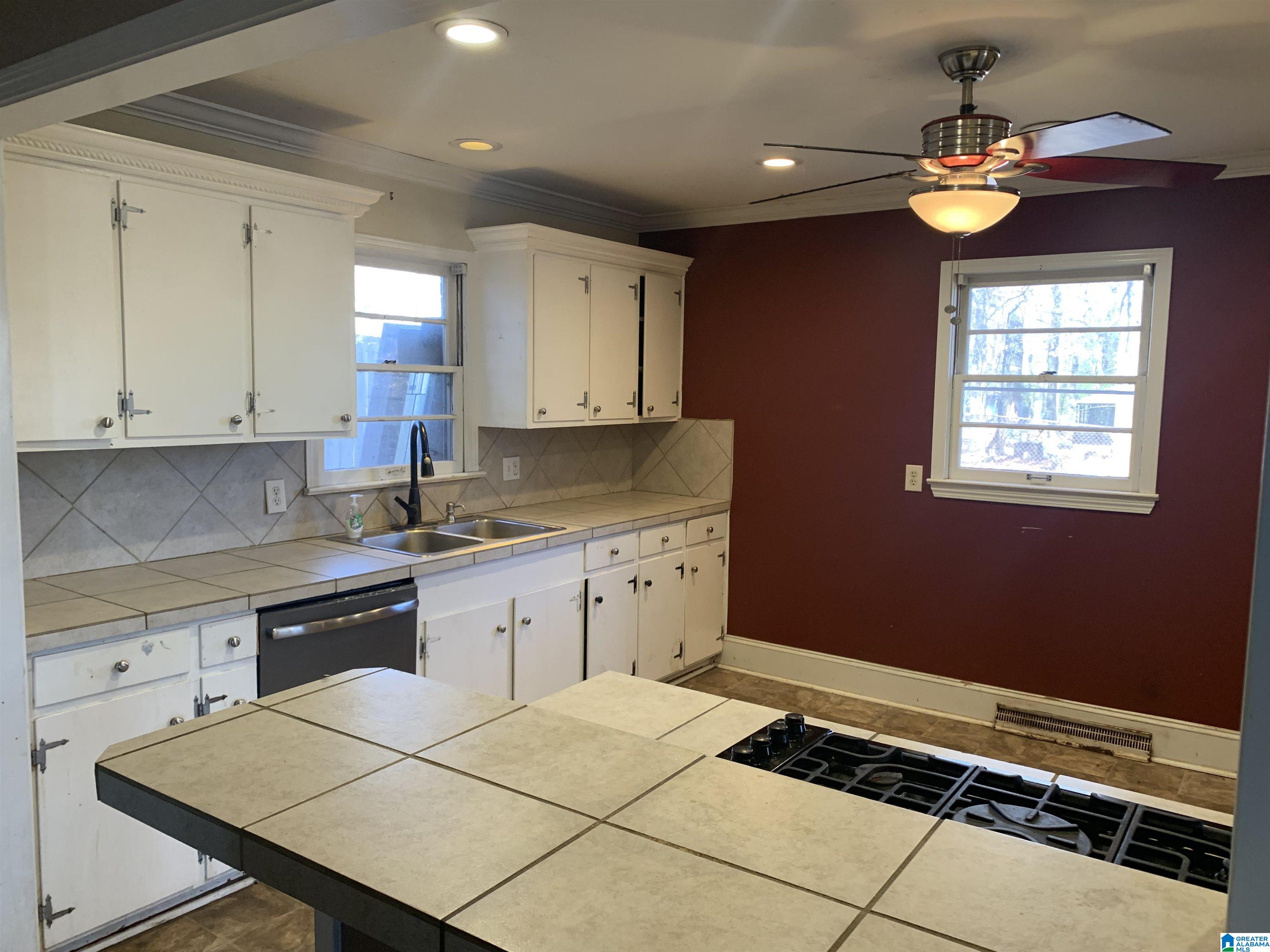 1107 Arrowhead Trail Alabaster, AL 35007 - Photo 12 of 26