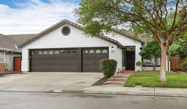 $689,500 | 230 Thomas Dehaven Lane, Tracy, CA 95376