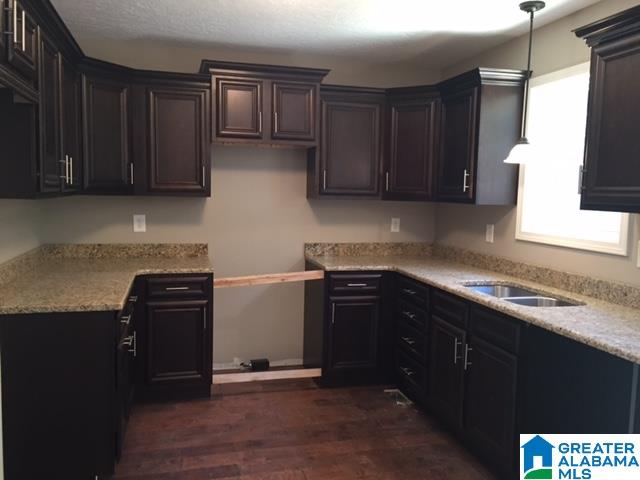 1009 Southeast Groves Pass Weaver, AL 36277 - Photo 7 of 21