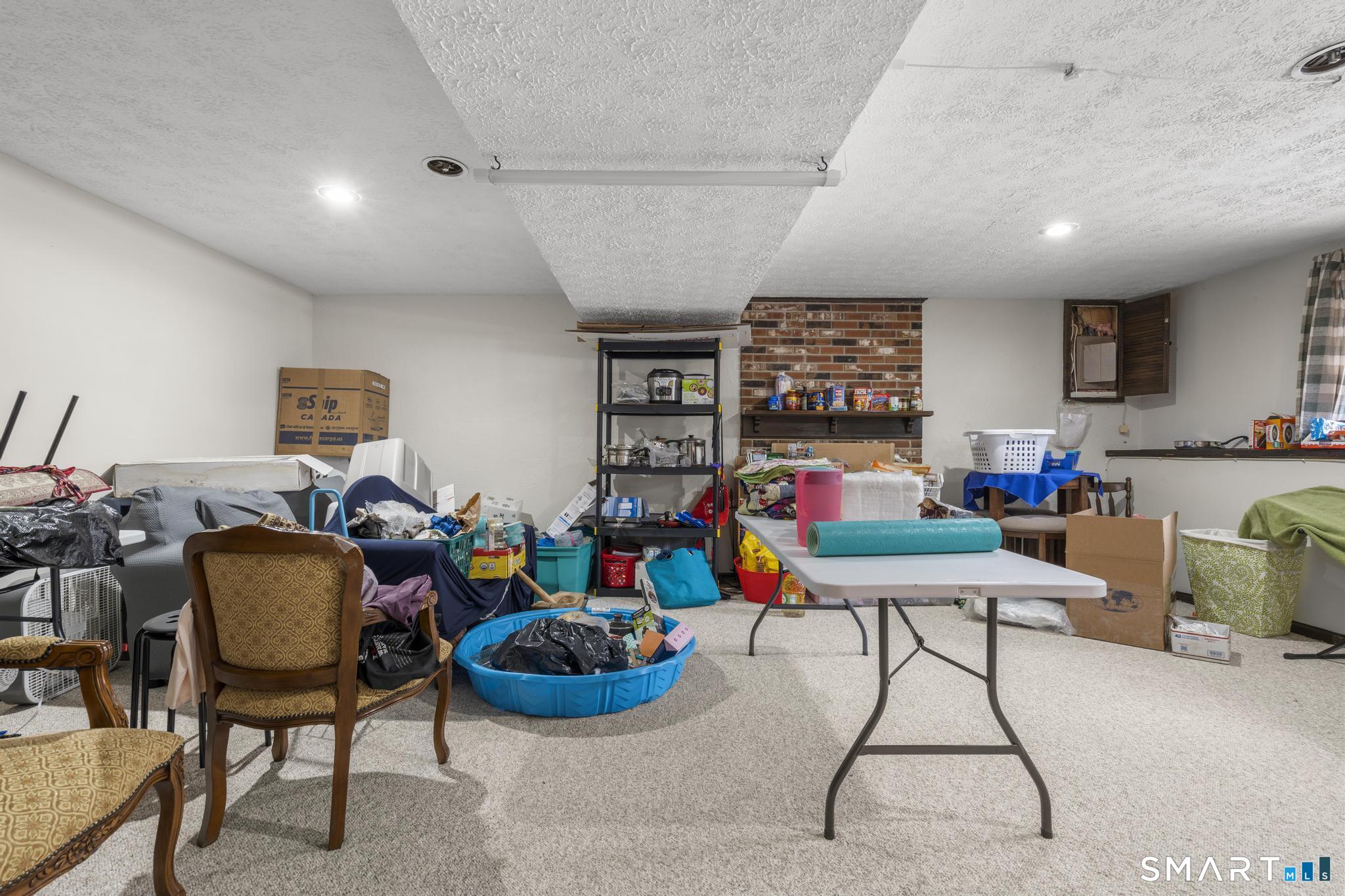 133 Stevenson Road Meriden, CT 06451 - Photo 15 of 30 a play room with furniture