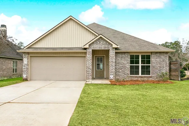$205,900 | 28473 Evangeline Lane, Albany, LA 70711