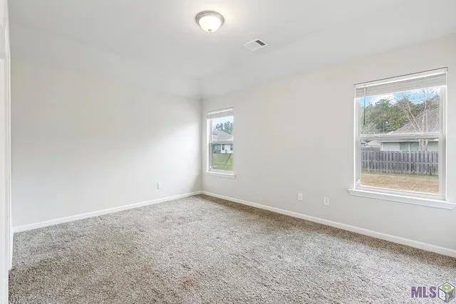 $205,900 | 28473 Evangeline Lane, Albany, LA 70711