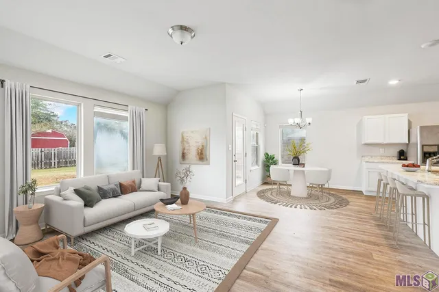 $205,900 | 28473 Evangeline Lane, Albany, LA 70711