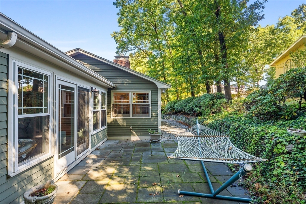 7 Bradley Road Andover, MA 01810 - Photo 13 of 39