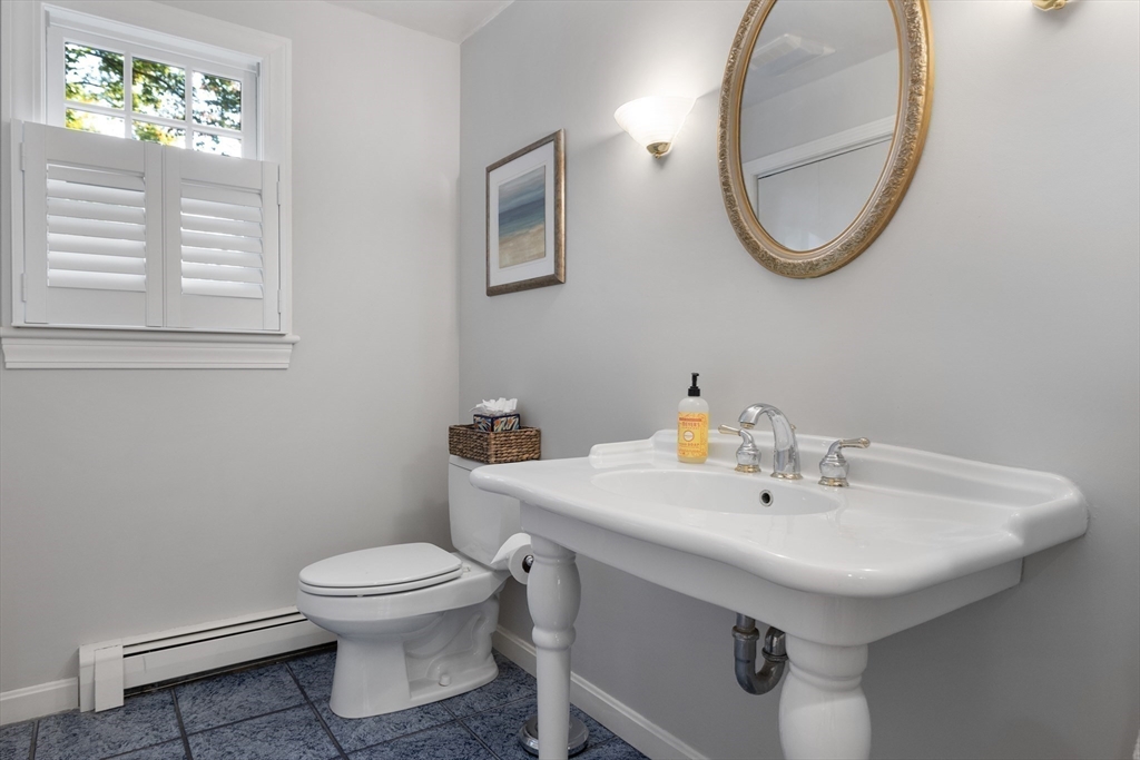 7 Bradley Road Andover, MA 01810 - Photo 20 of 39