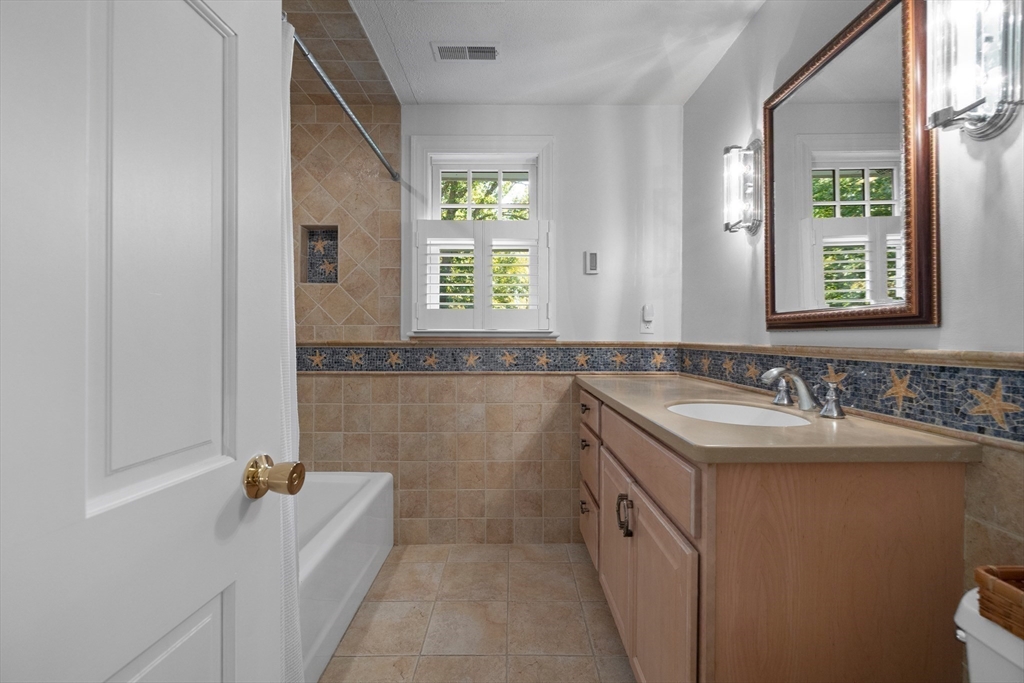 7 Bradley Road Andover, MA 01810 - Photo 28 of 39