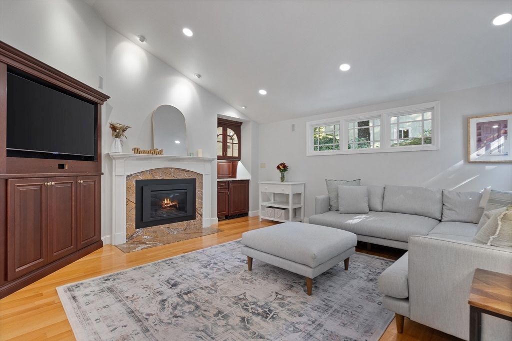 7 Bradley Road Andover, MA 01810 - Photo 8 of 39