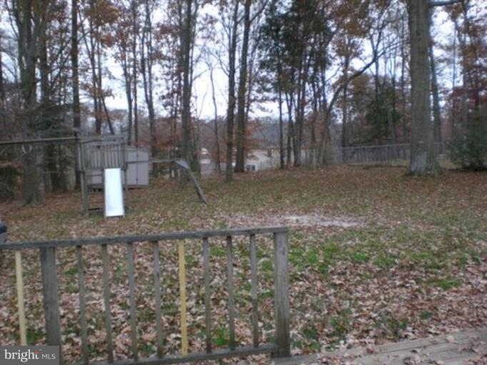 7817 Leland Road Manassas, VA 20111 - Photo 2 of 22 HUGE Fenced Back Yard