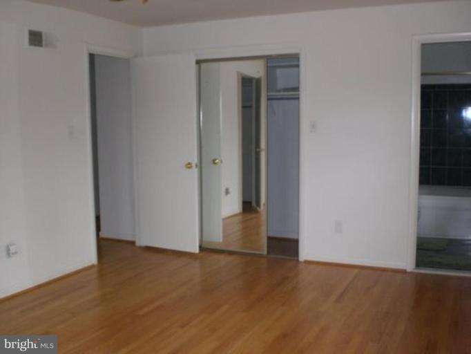 7817 Leland Road Manassas, VA 20111 - Photo 12 of 22 Master Bdrm w/ 2 closets & full bath
