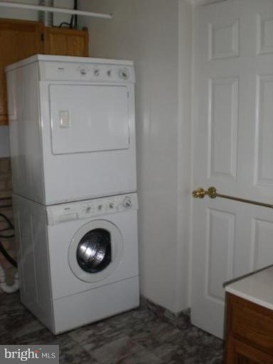 7817 Leland Road Manassas, VA 20111 - Photo 9 of 22 Main Level laundry