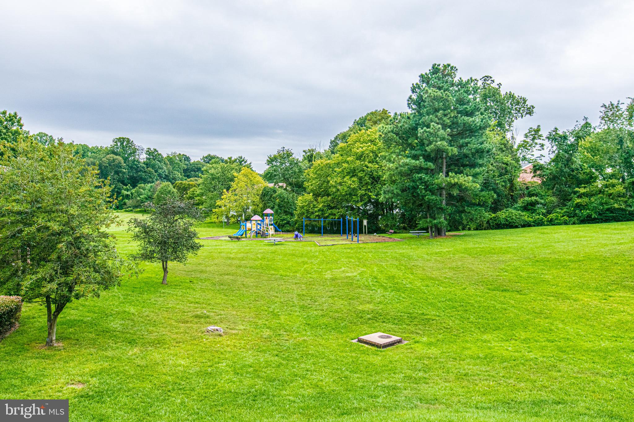 5816 Royal Ridge Drive, Unit K Springfield, VA 22152 - Photo 23 of 32 Tons of open common space
