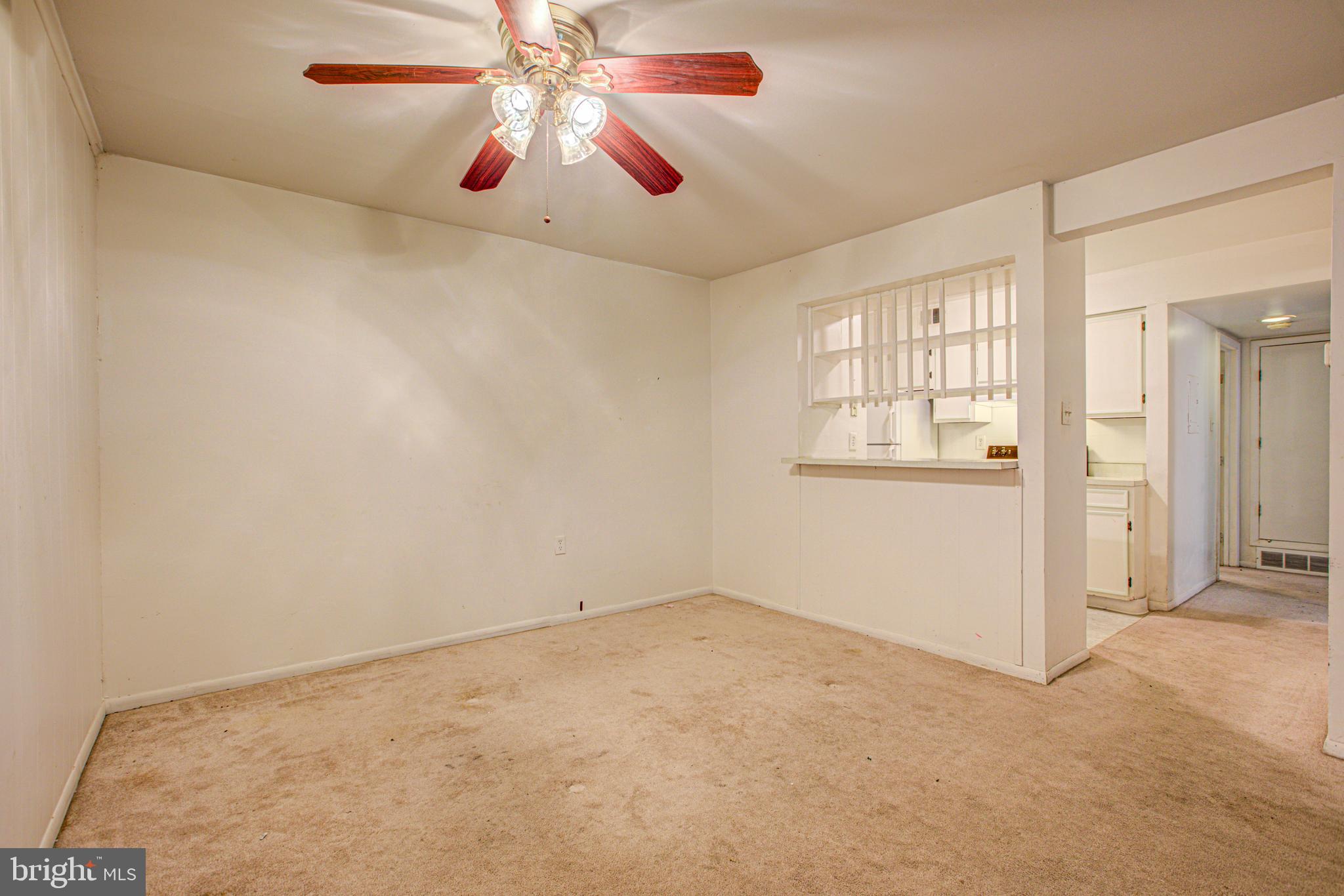 5816 Royal Ridge Drive, Unit K Springfield, VA 22152 - Photo 4 of 32