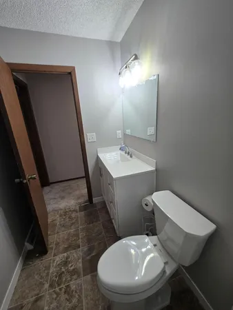 $1,395 | 6662 84th Court North, Brooklyn Park, MN 55445