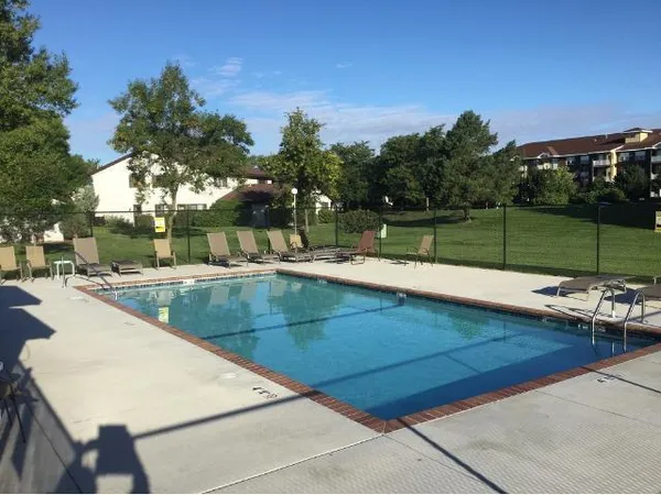 $1,395 | 6662 84th Court North, Brooklyn Park, MN 55445