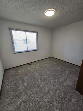 $1,395 | 6662 84th Court North, Brooklyn Park, MN 55445