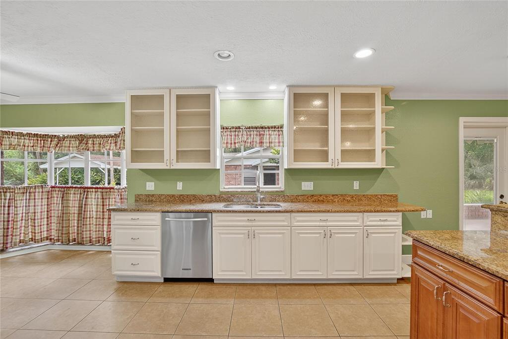 1502 Azalea Street Plant City, FL 33563 - Photo 24 of 99