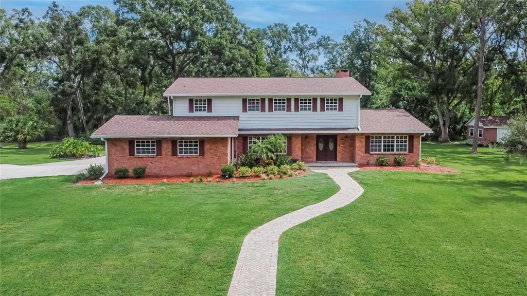 1502 Azalea Street Plant City, FL 33563 - Photo 4 of 99