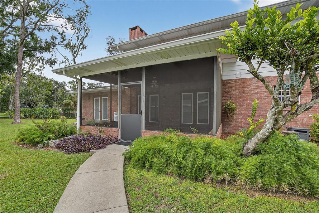 1502 Azalea Street Plant City, FL 33563 - Photo 64 of 99