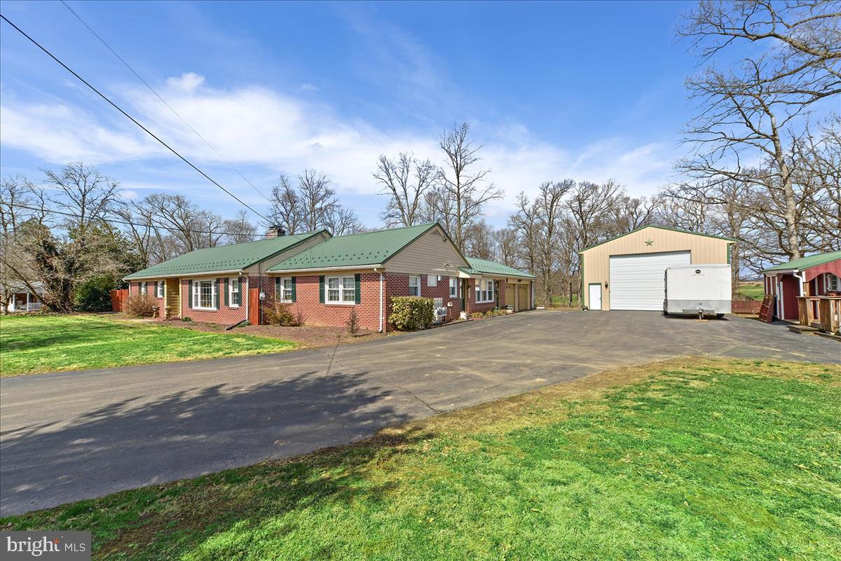592 Nottingham Road Peach Bottom, PA 17563 - Photo 2 of 28