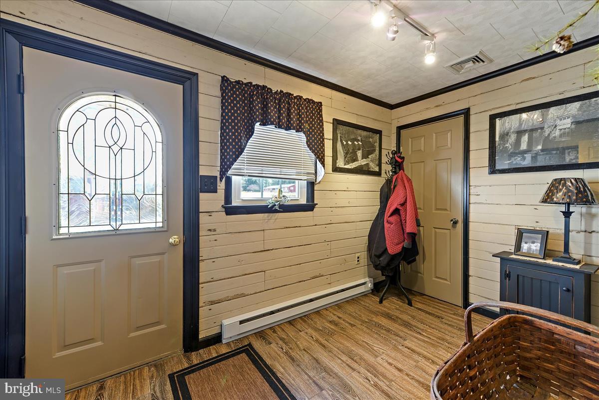 592 Nottingham Road Peach Bottom, PA 17563 - Photo 3 of 28 Entry