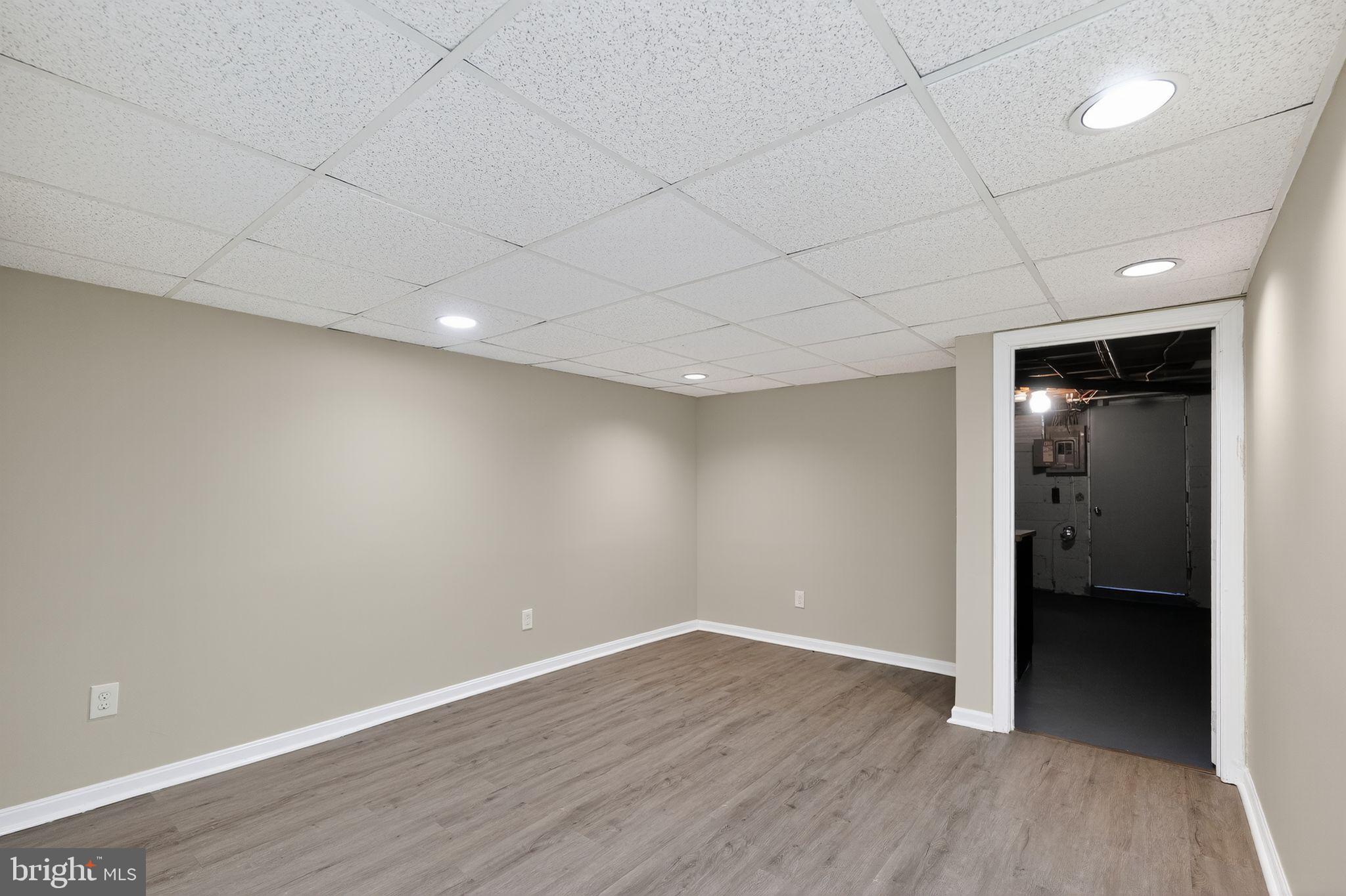 3658 Greenvale Road Baltimore, MD 21229 - Photo 26 of 30