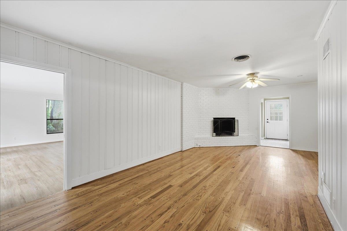 5590 Clinton Street Beaumont, TX 77706 - Photo 8 of 37
