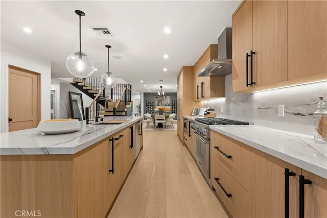 $2,799,000 | 13541 Chandler Boulevard, Sherman Oaks, CA 91401