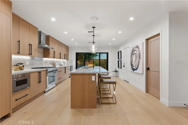 $2,799,000 | 13541 Chandler Boulevard, Sherman Oaks, CA 91401