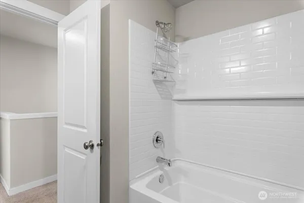 $3,250 | 9612 19th Avenue Southeast, Unit A, Everett, WA 98208