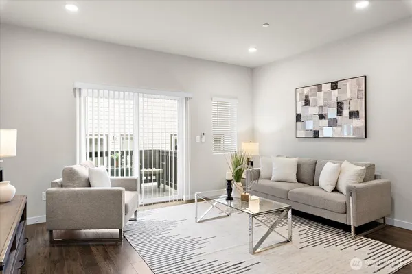 $3,250 | 9612 19th Avenue Southeast, Unit A, Everett, WA 98208