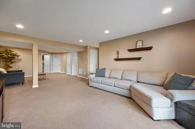 $900,000 | 13538 Eagles Rest Drive, Leesburg, VA 20176