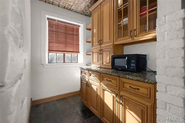 $439,000 | 7601 Gannon Avenue, University City, MO 63130