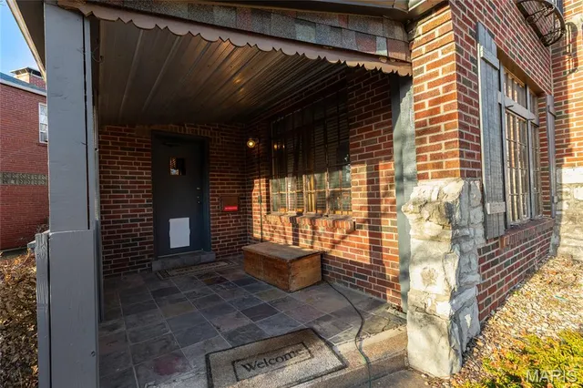 $439,000 | 7601 Gannon Avenue, University City, MO 63130