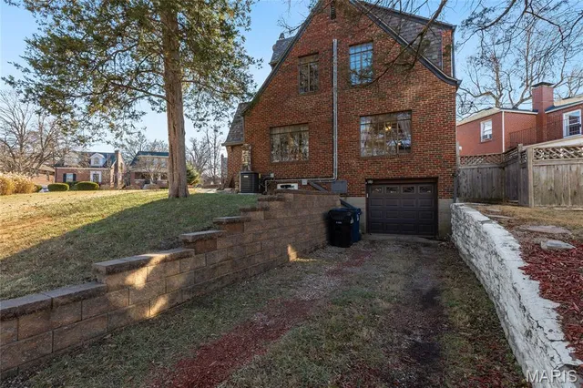 $439,000 | 7601 Gannon Avenue, University City, MO 63130