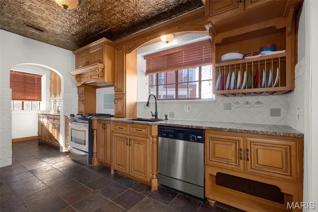 $439,000 | 7601 Gannon Avenue, University City, MO 63130