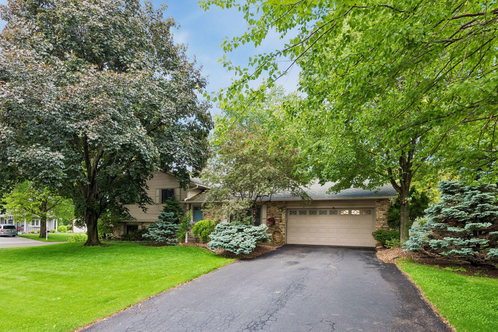 6966 Inskip Avenue South Cottage Grove, MN 55016 - Photo 2 of 44