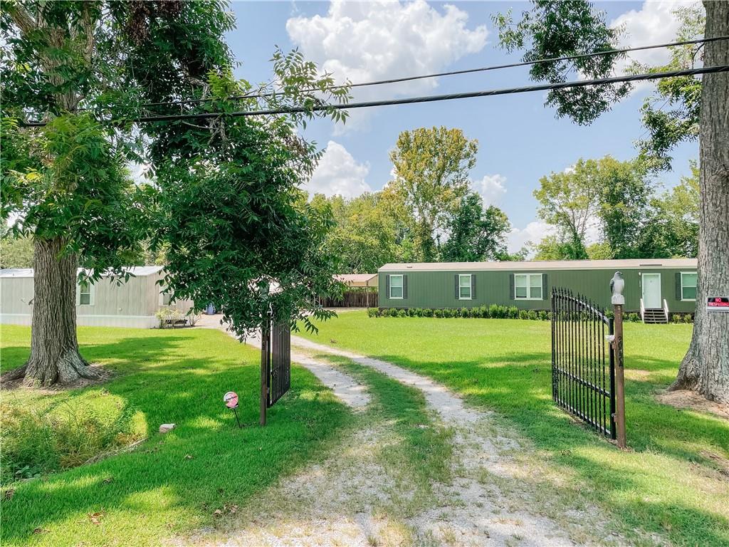 2022 Airbase Road, Unit A & B Alexandria, LA 71303 - Photo 3 of 38 Gallery Image 3