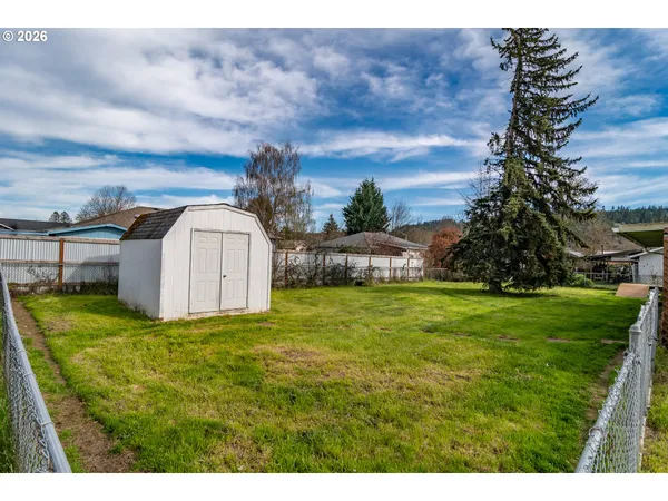 $349,000 | 266 Sherwood Drive, Sutherlin, OR 97479