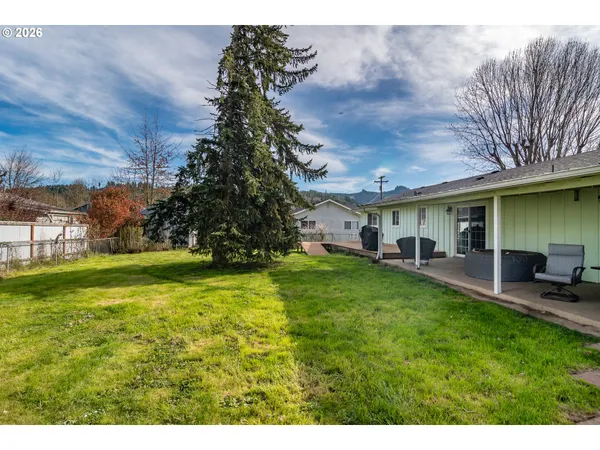 $349,000 | 266 Sherwood Drive, Sutherlin, OR 97479