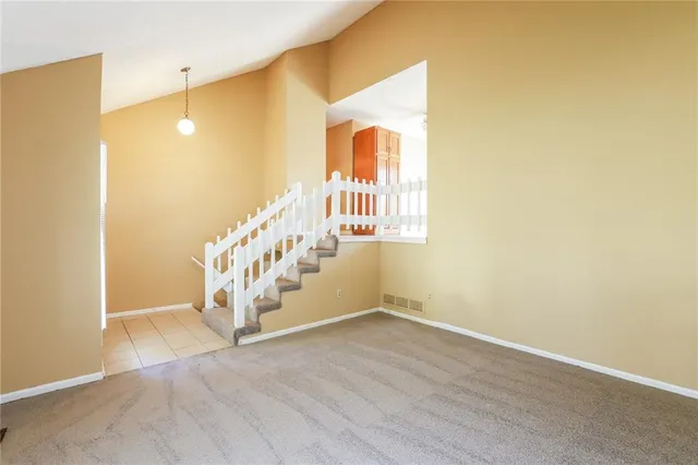 $1,935 | 529 Clyde Street, Liberty, MO 64068