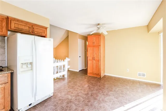 $1,935 | 529 Clyde Street, Liberty, MO 64068