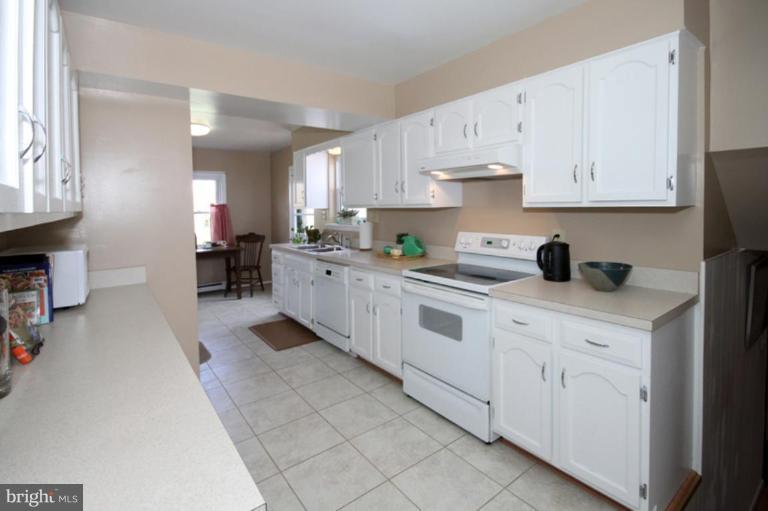 7408 Elgar Street Springfield, VA 22151 - Photo 12 of 30 Kitchen #2