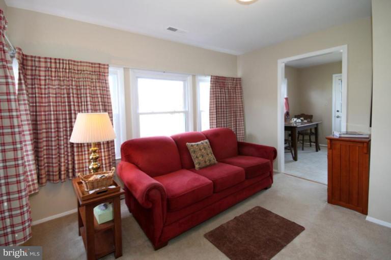 7408 Elgar Street Springfield, VA 22151 - Photo 20 of 30 Family Room #2