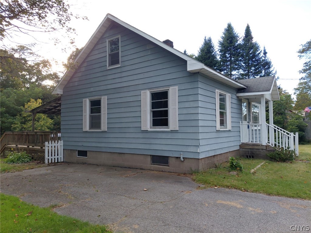 1497 County Rte 57 Volney, NY 13069 - Photo 3 of 37 Gallery Image 3